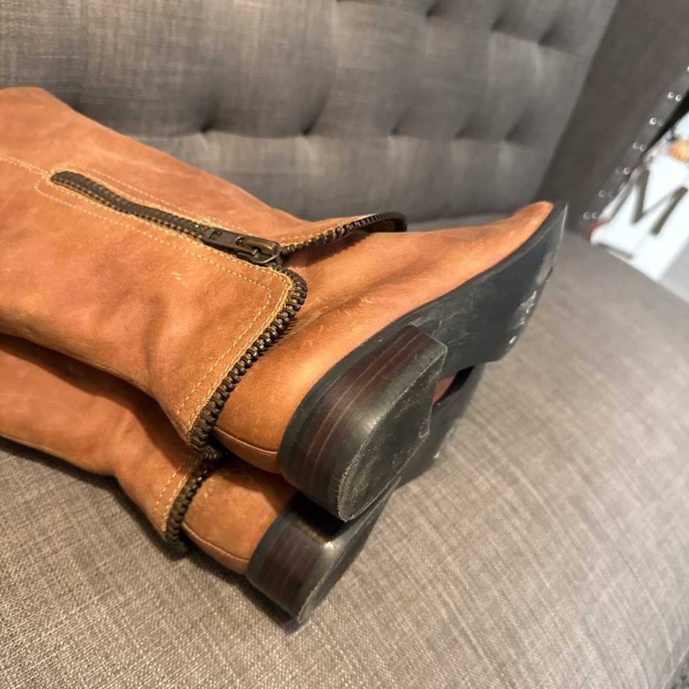 Brown Leather Women's Boots - Picture 6 of 8